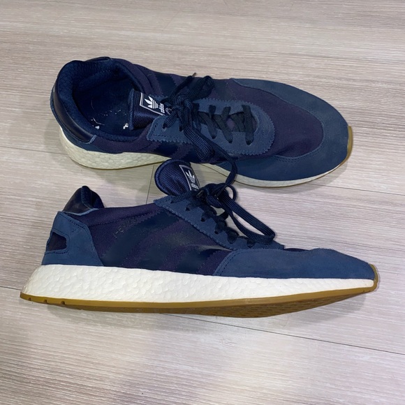 Men’s size 11 Adidas Blue Shoes - Picture 5 of 5